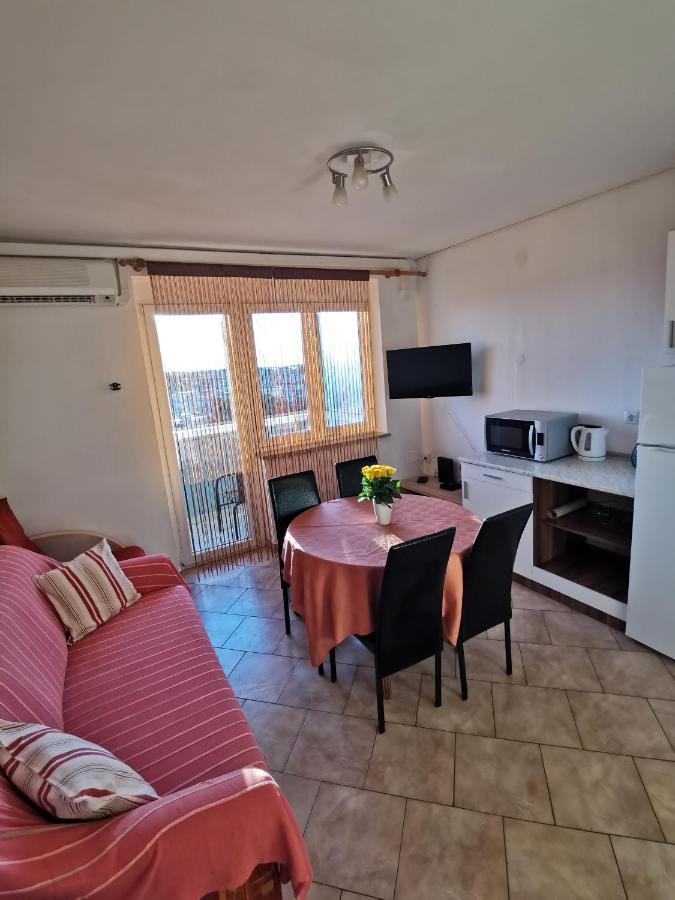 Apartman Mare *